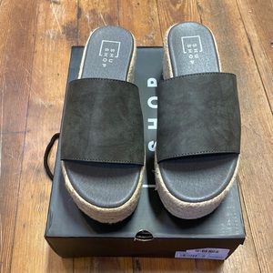 Milagros wedge by Shu Shop